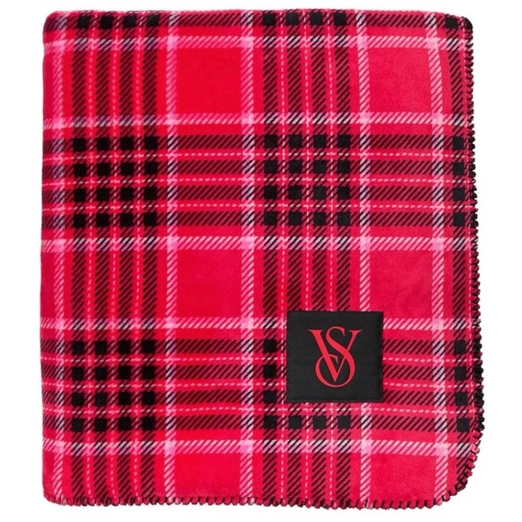 Victoria's Secret | Bedding | Victorias Secret Cozy Plush Blanket